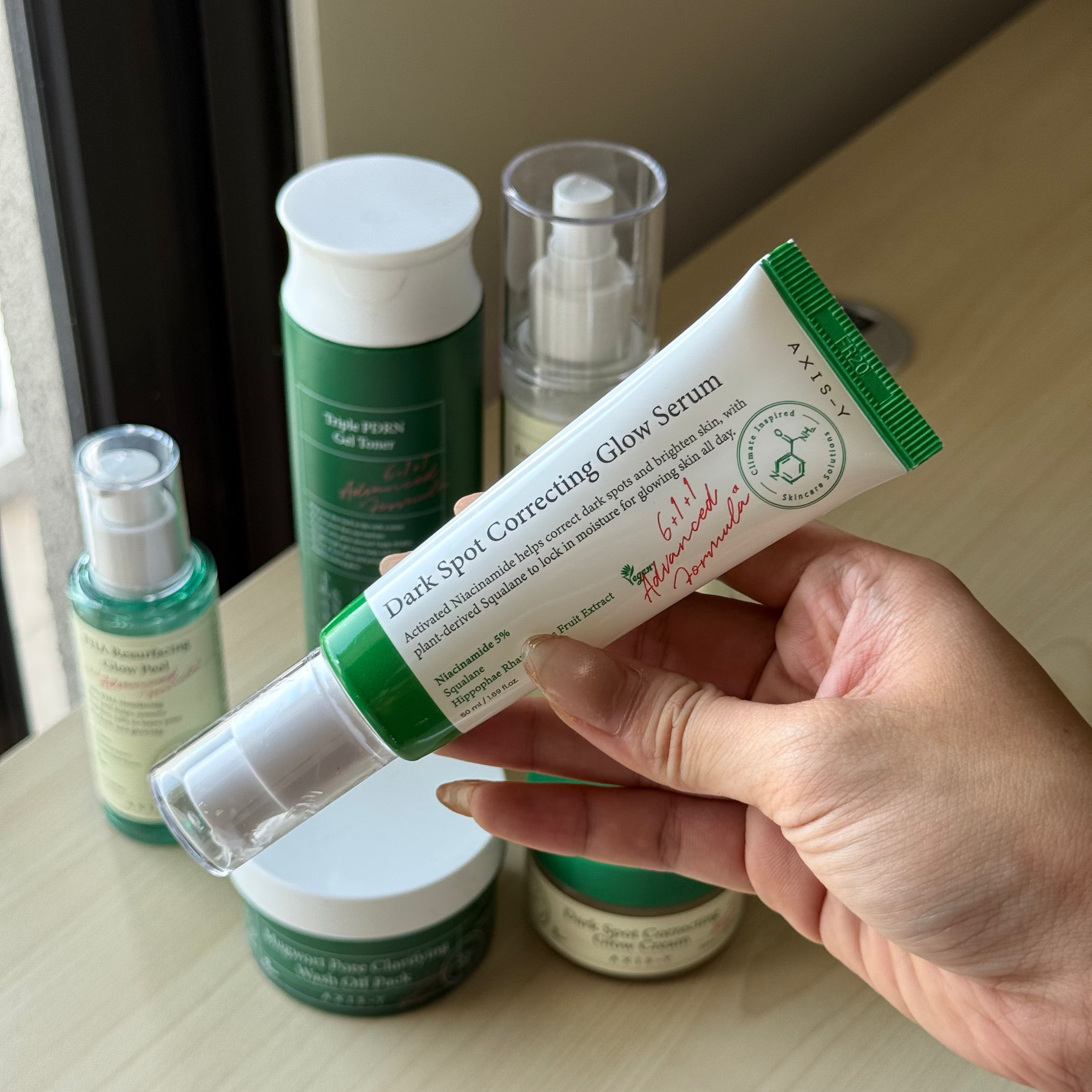 AXIS-Y Dark Spot Correcting Glow Serum
